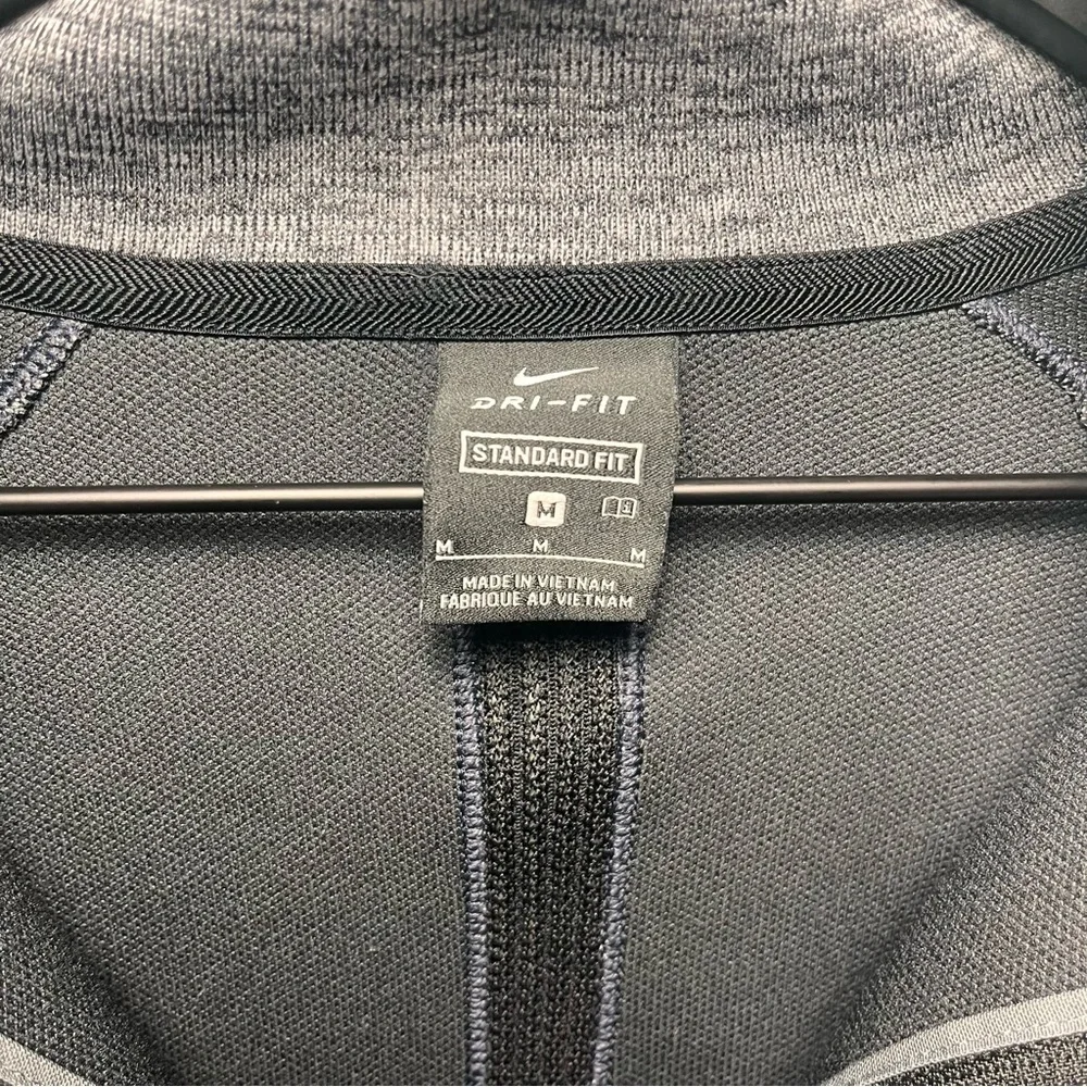 Nike Dri Fit Men's Gray Quarter-Zip Sweater M - Picture 5 of 7